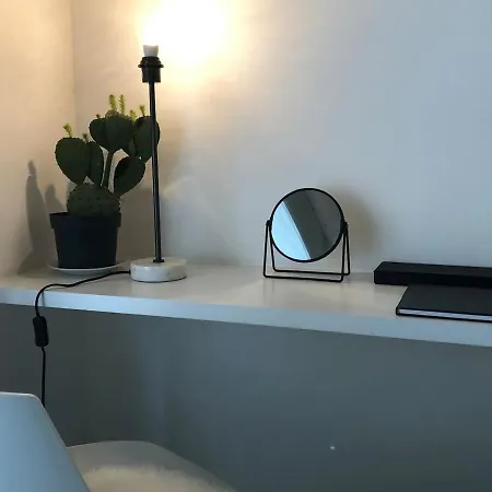 Medieval Center At River De Leie 根特