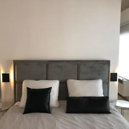 Apartamento Medieval Center At River De Leie *