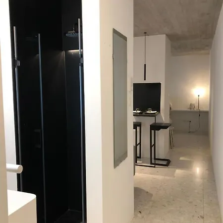 Medieval Center At River De Leie Appartement *