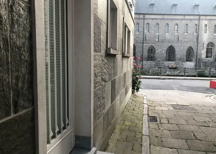 Medieval Center At River De Leie * גנט