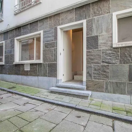 Medieval Center At River De Leie Gent